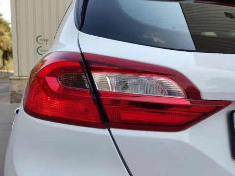 Ford Fiesta 1.1 PFI GLP 55kW (75CV) Trend 5p