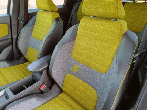 Renault R5 RENAULT 5 E-TECH ICONIC CINQ AUTONOMíA CONFORT 110 KW 5P