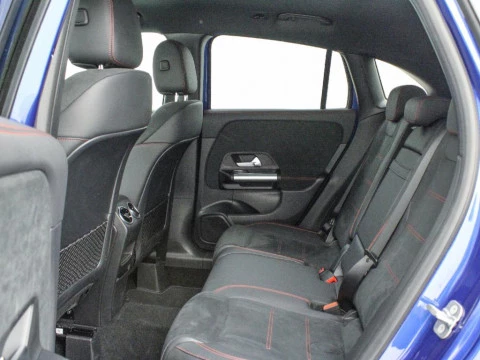 Mercedes-Benz GLA 200D