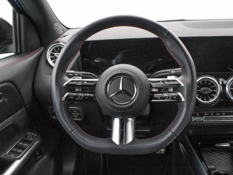 Mercedes-Benz GLA 200D