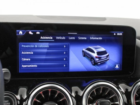 Mercedes-Benz GLA 200D