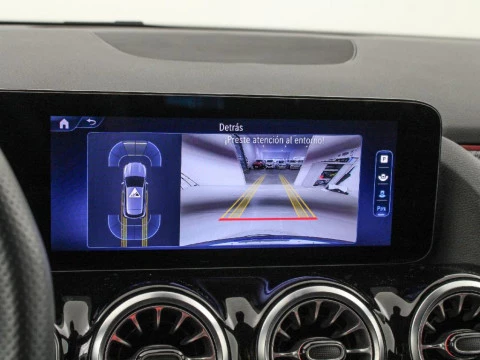 Mercedes-Benz GLA 200D