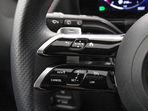 Mercedes-Benz GLA 200D