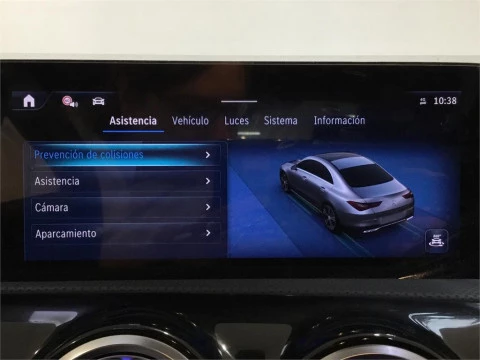 Mercedes-Benz CLA 200