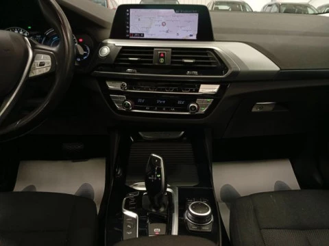 BMW X3 xDrive30e