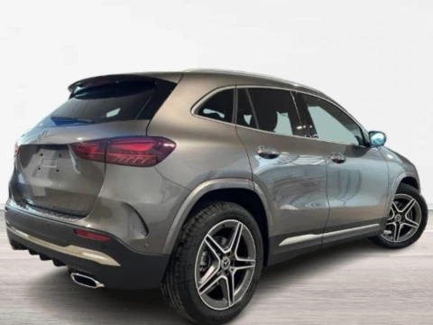 Mercedes-Benz GLA 200 D