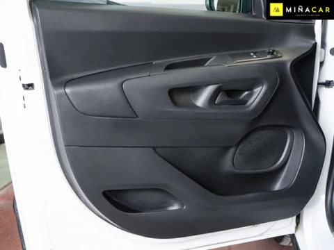 Peugeot Rifter BlueHDi 100 Active Pack Standard 73 kW (100 CV)