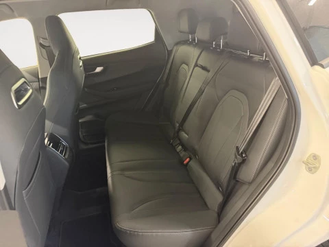EBRO S400 1.5 DHE HEV Excellence CVT