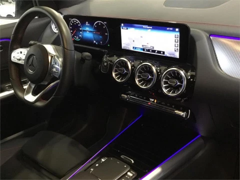 Mercedes-Benz EQA EQA 300 4MATIC