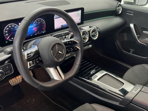 Mercedes-Benz Clase A 200 Compacto