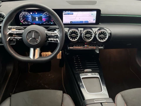 Mercedes-Benz Clase A 200 Compacto