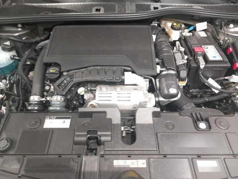 Citroën C4 X PureTech 130 S&S EAT8 Shine