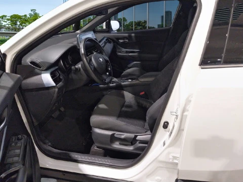 Toyota C-HR 2.0 180H Advance