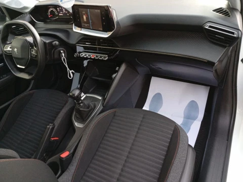 Peugeot 208 BlueHDi 73kW (100CV) Active