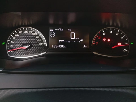 Peugeot 208 BlueHDi 73kW (100CV) Active