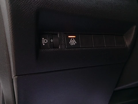 Peugeot 208 BlueHDi 73kW (100CV) Active