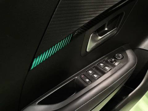 Peugeot 208 PureTech 100 Allure 75 kW (100 CV)