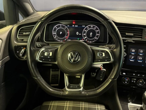 Volkswagen Golf GTD 2.0 TDI 135kW (184CV) DSG