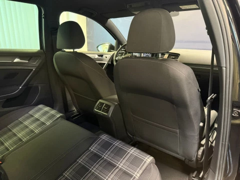 Volkswagen Golf GTD 2.0 TDI 135kW (184CV) DSG