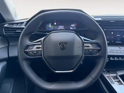 Peugeot 408 408 Allure HYBRID 145 eDCS6
