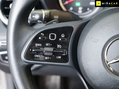 Mercedes-Benz Clase C 180d Businnes Solution 160CV