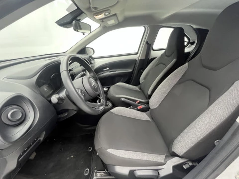 Toyota Aygo X Cross 1.0 VVT-I 72CV Play