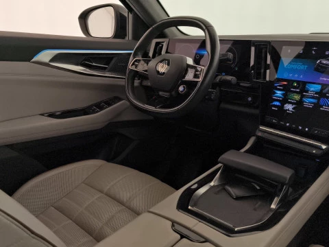 Renault Espace Iconic E-Tech full hybrid 146kW