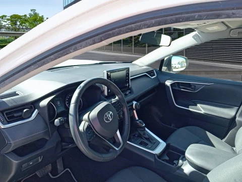 Toyota Rav4 2.5l 220H Business