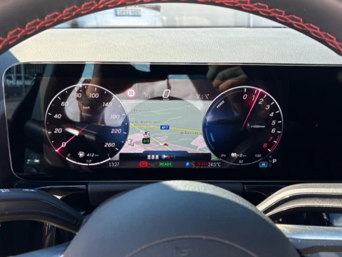 Mercedes-Benz GLA  250 e