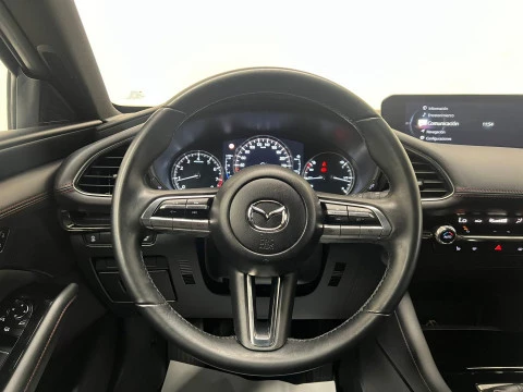 Mazda3 2.0 e-SKYACTIV-G 88KW HOMURA