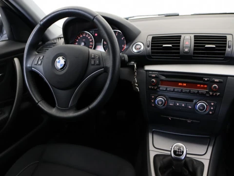 BMW SERIES 1 118D 5P
