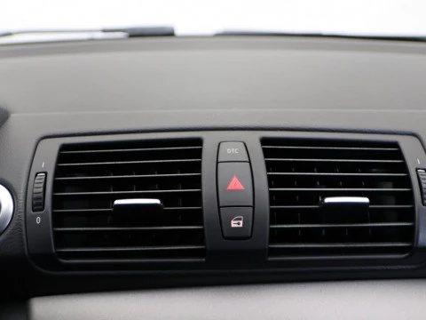 BMW SERIES 1 118D 5P