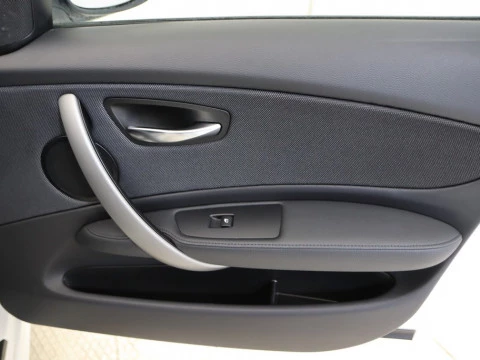 BMW SERIES 1 118D 5P