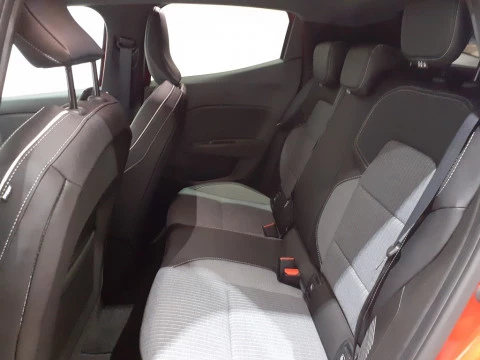 Renault Clio   techno full hybrid E-Tech 145 (103Kw)