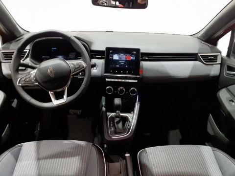 Renault Clio   techno full hybrid E-Tech 145 (103Kw)