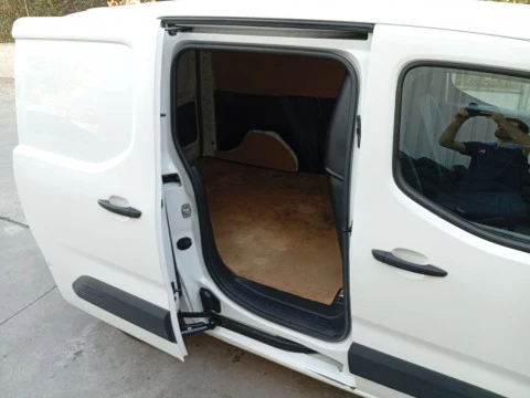 Peugeot Partner Pro Standard 600kg BlueHDi 73kW