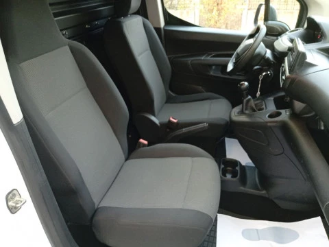 Peugeot Partner Pro Standard 600kg BlueHDi 73kW