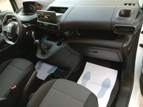 Peugeot Partner Pro Standard 600kg BlueHDi 73kW