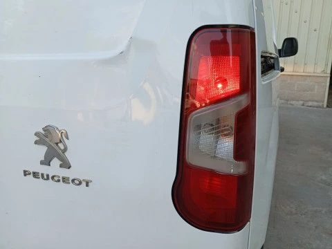 Peugeot Partner Pro Standard 600kg BlueHDi 73kW