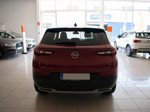 Opel Grandland X 1.2 TURBO DESIGN & TECH 5P