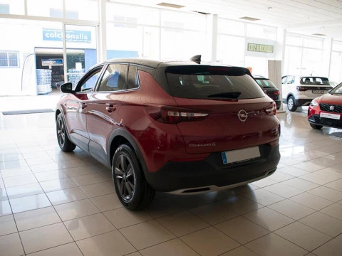 Opel Grandland X 1.2 TURBO DESIGN & TECH 5P