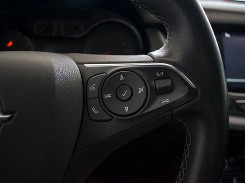 Opel Grandland X 1.2 TURBO DESIGN & TECH 5P