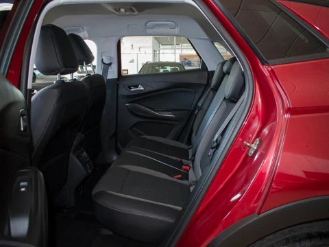 Opel Grandland X 1.2 TURBO DESIGN & TECH 5P