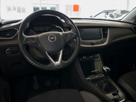 Opel Grandland X 1.2 TURBO DESIGN & TECH 5P