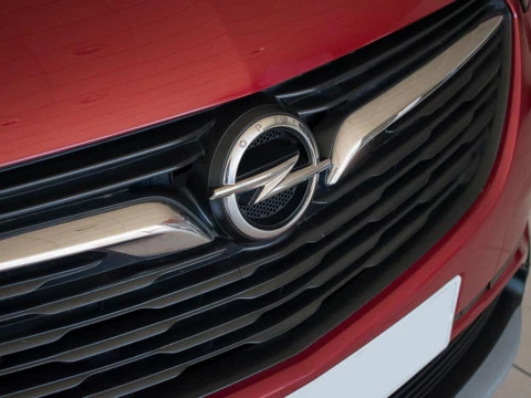 Opel Grandland X 1.2 TURBO DESIGN & TECH 5P