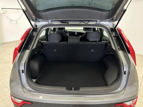 Kia Niro 1.6 GDi HEV 95kW (129CV) Drive