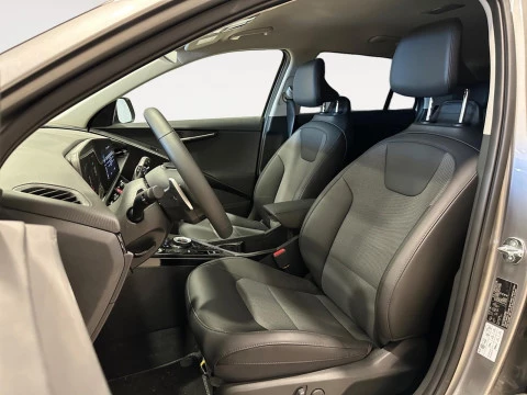 Kia Niro 1.6 GDi HEV 95kW (129CV) Drive