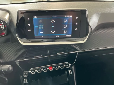 Peugeot 208 Active Puretech 75