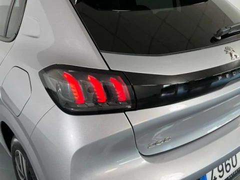 Peugeot 208 Active Puretech 75