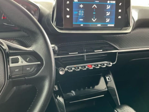 Peugeot 208 Active Puretech 75
